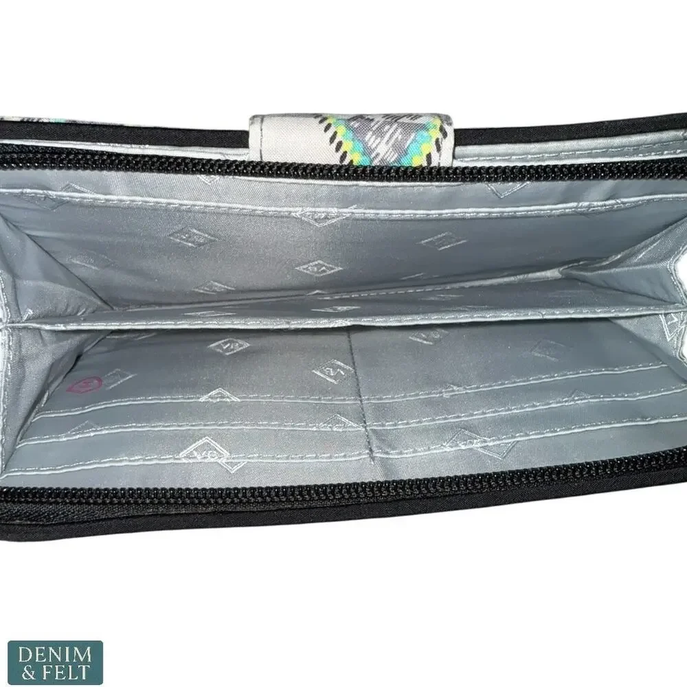 Vera‎ Bradley RFID Turnlock Wallet Paisley Stripe Quilted Aztec Full Zip Clutch